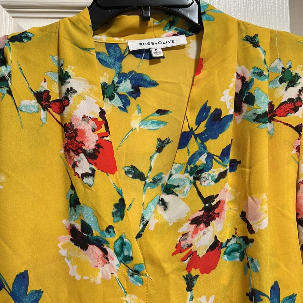 YELLOW BLOUSE - Picture 3 of 3